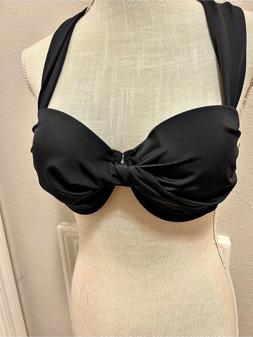 Victoria's Secret Twist Bandeau Swim Top Bikini Top Black 34DD NWT